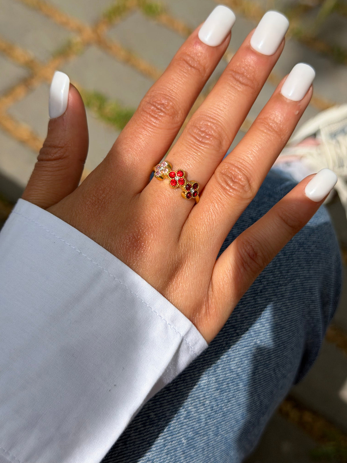 Anillo Floral Dulce puesto