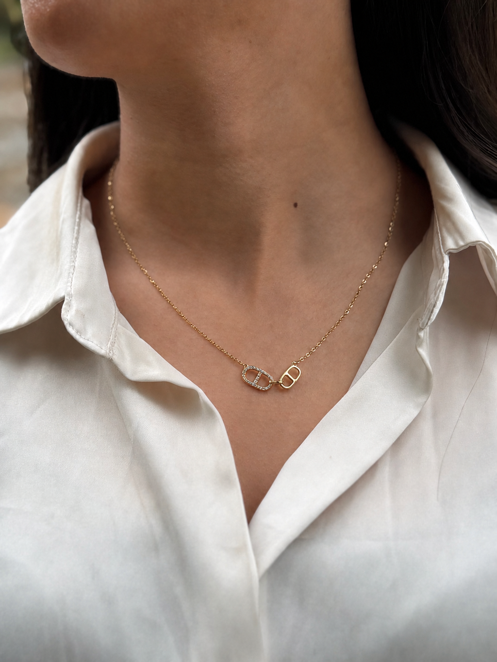 Collar Icono