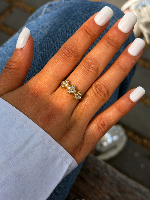 Mother-of-pearl Floral Ring